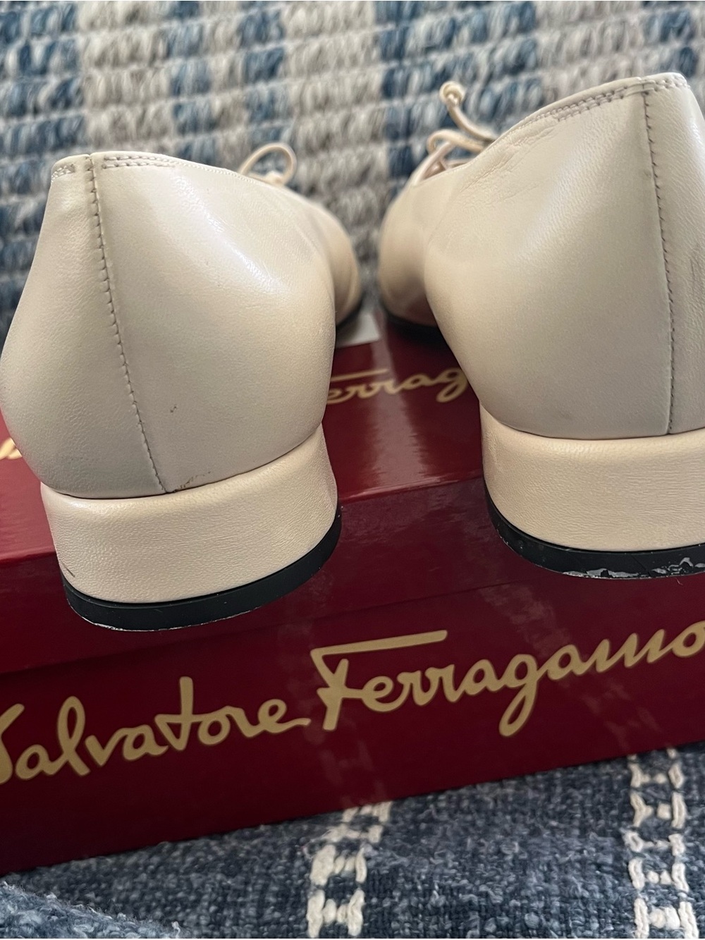 Salvatore Ferragamo Ivory Leather Ballet Flats with Bow Accent - Picture 6 of 10
